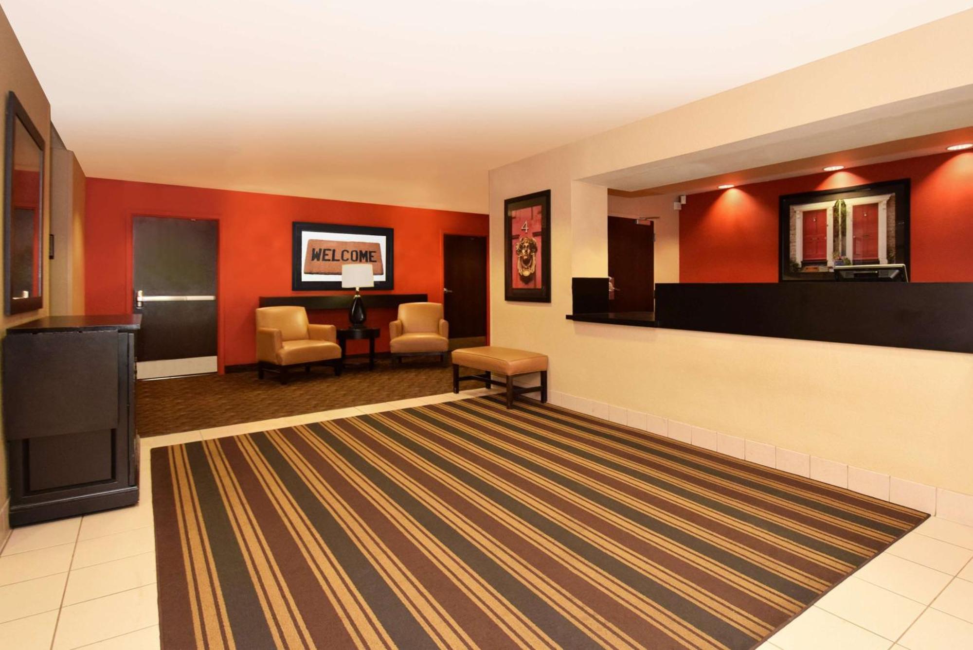เอ็กซ์เทนด์ สเตย์ อเมริกา ชิคาโก- มิดเวย์ Hotel Bedford Park ภายนอก รูปภาพ