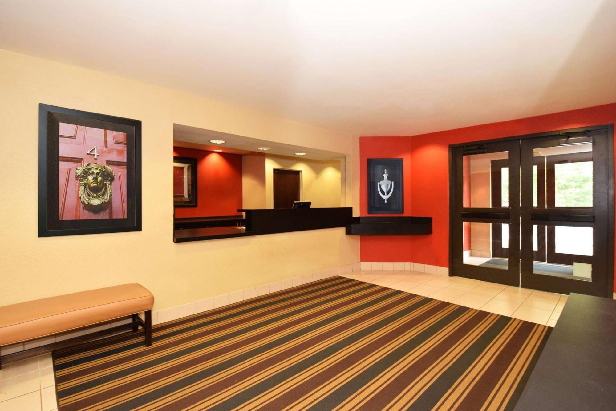 เอ็กซ์เทนด์ สเตย์ อเมริกา ชิคาโก- มิดเวย์ Hotel Bedford Park ภายนอก รูปภาพ