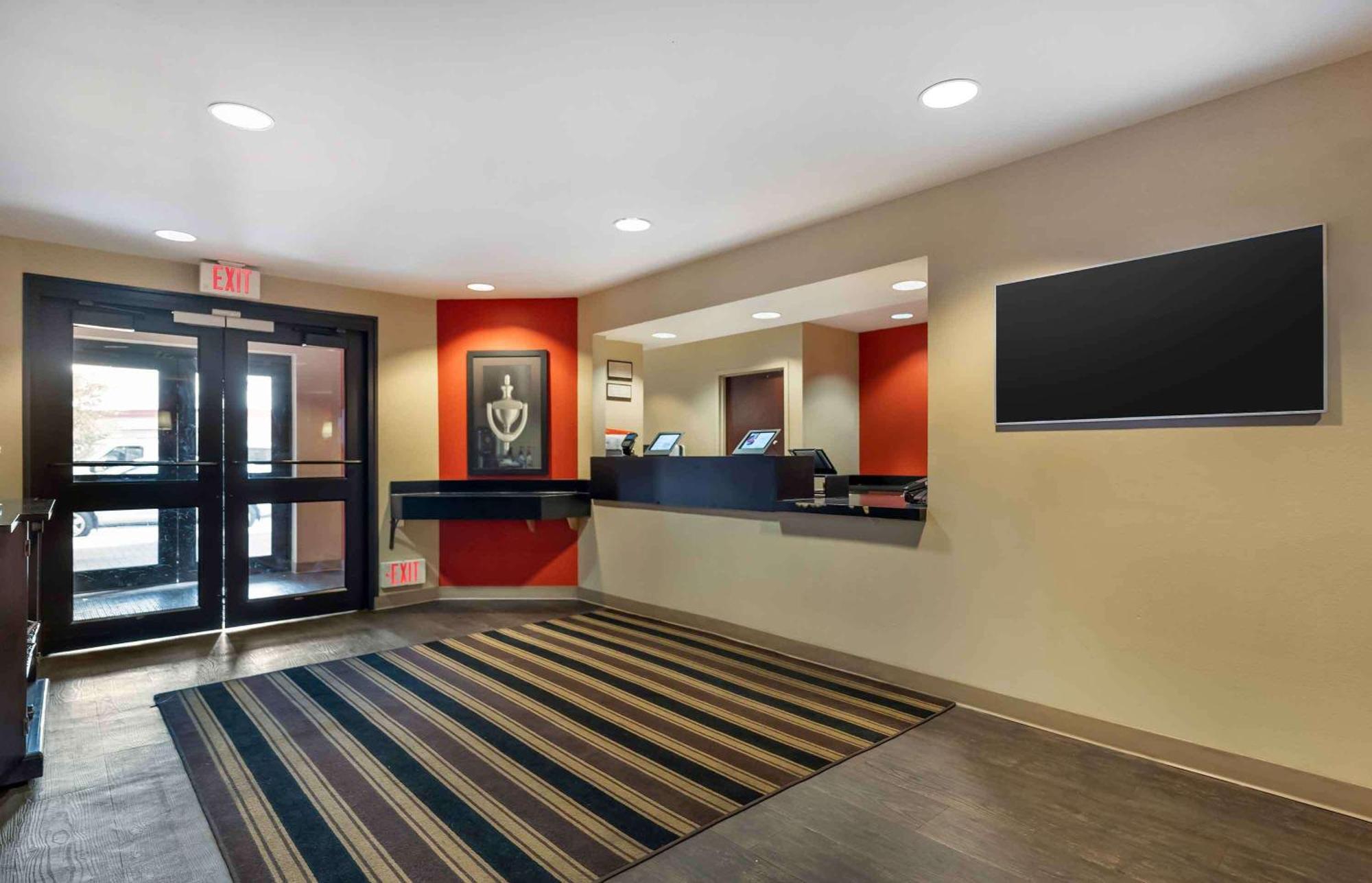 เอ็กซ์เทนด์ สเตย์ อเมริกา ชิคาโก- มิดเวย์ Hotel Bedford Park ภายนอก รูปภาพ