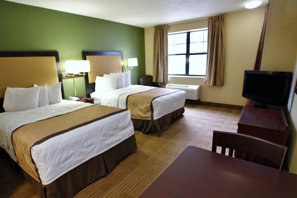 เอ็กซ์เทนด์ สเตย์ อเมริกา ชิคาโก- มิดเวย์ Hotel Bedford Park ภายนอก รูปภาพ